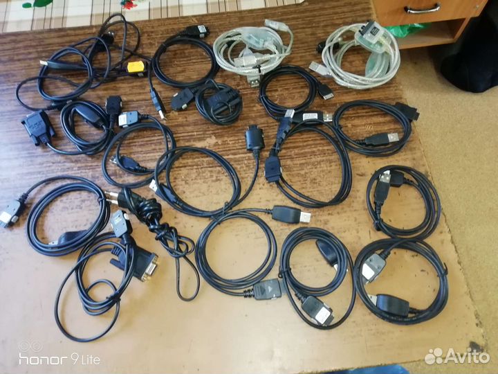 Зарядное устройство провода