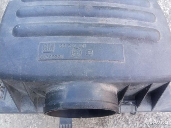 Корпус воздушного фильтра на опель омега б