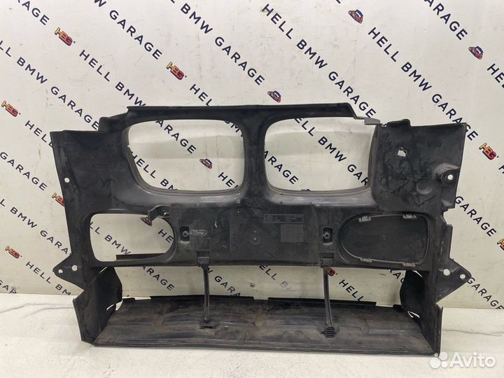 Диффузор радиатора Bmw E39