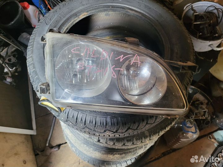 Продам фару на Toyota caldina
