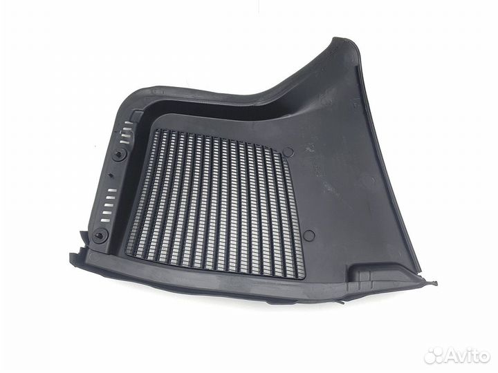 Пластик моторного отсека правый Mercedes Glc 250