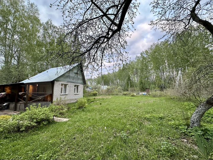 Дача 30 м² на участке 10 сот.