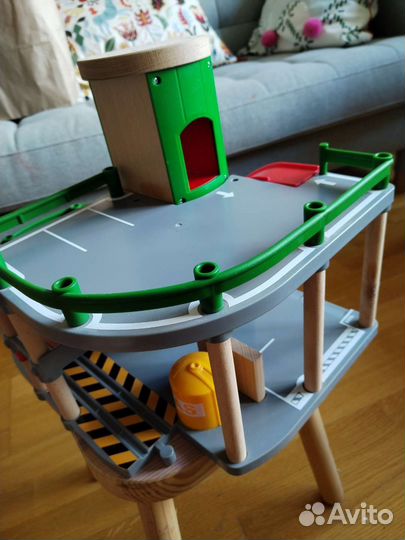 Парковка, паркинг Брио Brio