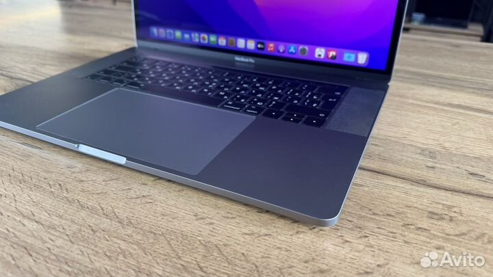 Macbook pro 15 2017 новый (113 циклов)