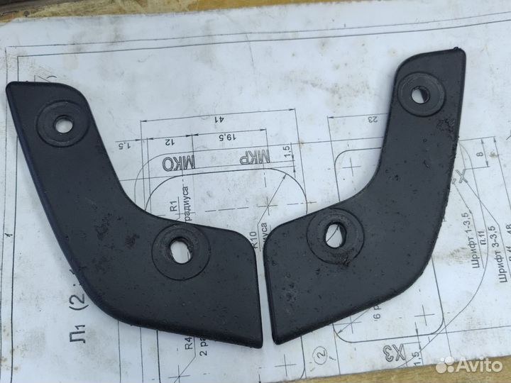 Брызговики передние Mazda 3 bl