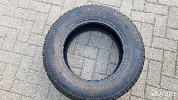 Gislaved Nord Frost 5 215/70 R16 100T