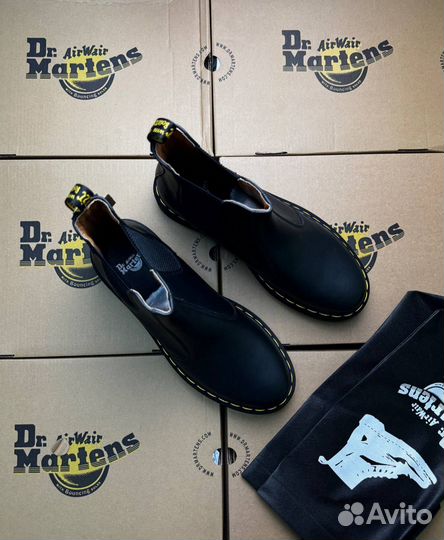 Dr. Martens челси