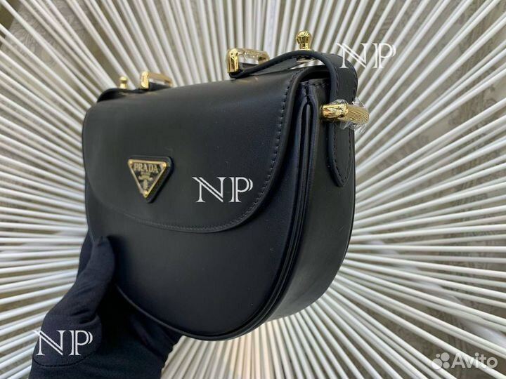 Сумка Prada Arque