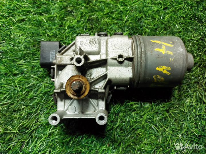 Моторчик стеклоочистителя передний Opel Astra H