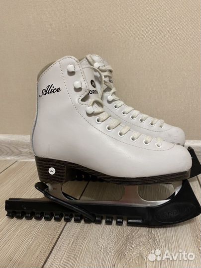 Коньки для фигурного катания