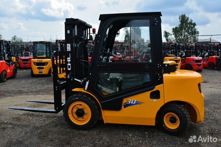 Вилочный погрузчик CHL CPCD30, 2023
