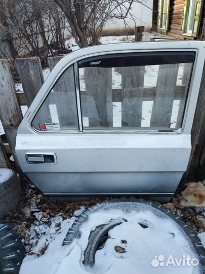 Дверь задняя правая на автомобиль Волга