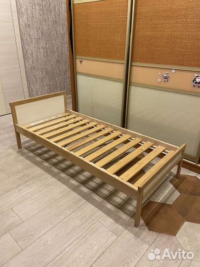 Детская кровать IKEA с матрасом