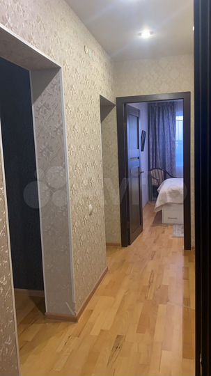 4-к. квартира, 80 м², 1/9 эт.