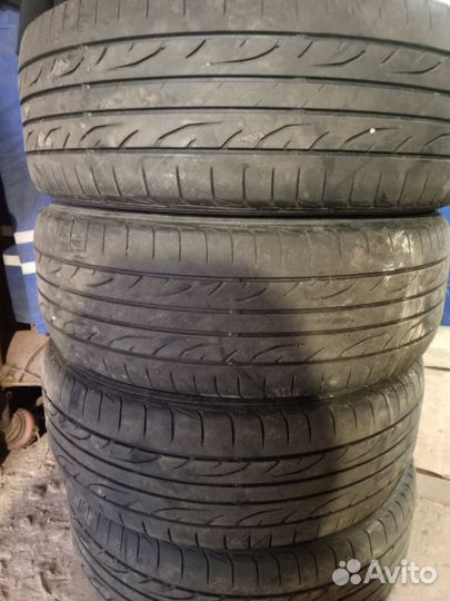Dunlop SP 70 215/60 R16