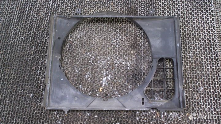 Кожух вентилятора радиатора Nissan Terrano 2, 1997