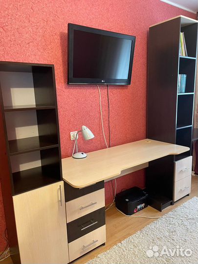 Письменный стол