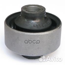 Сайлентблок рычага подвески перед прав MR40
