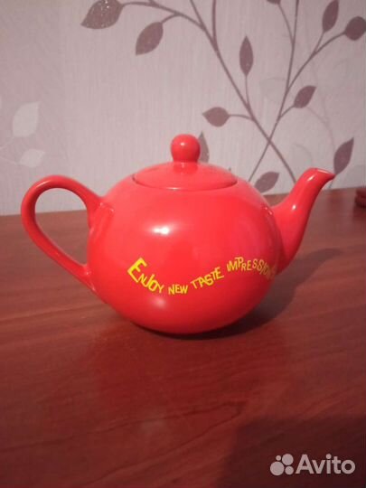 Заварочный чайник с символикой tess