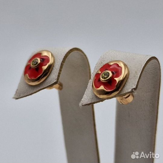 Серьги с камнем