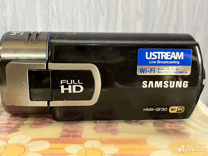 Видеокамера Samsung HMX-QF30