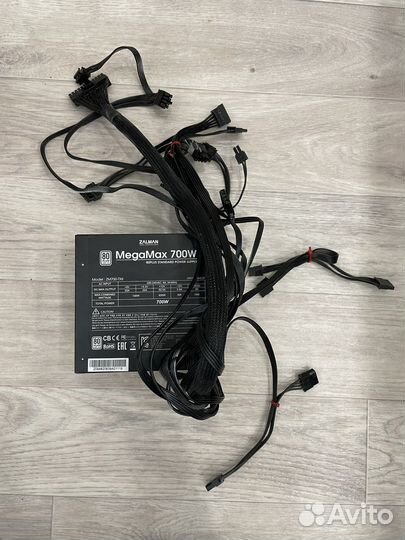 Блок питания для пк 700w Zalman Megamax