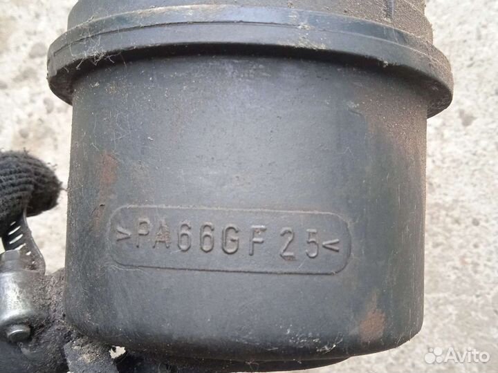 Бачок гура ваз 2110