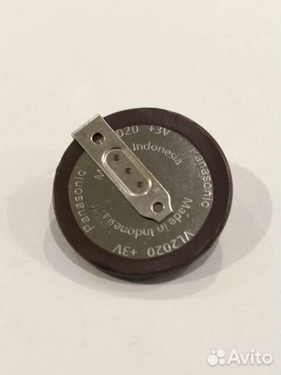 Аккумулятор в ключ BMW VL2020