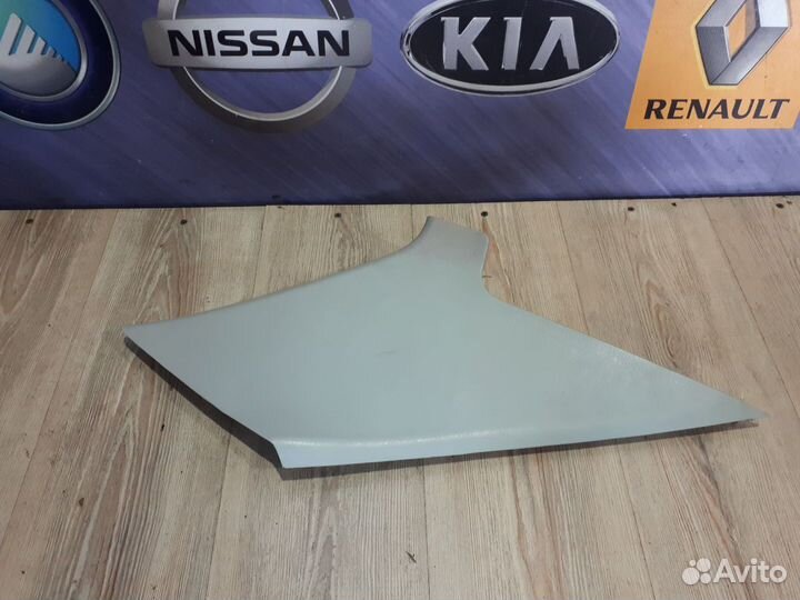 Обшивка Накладка задней стойки Geely MK Лев