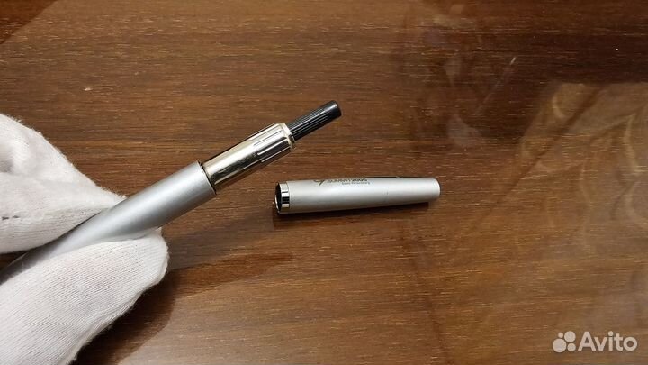 Сувенирная ручка 