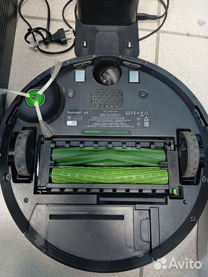 IRobot Roomba e5 с сзу