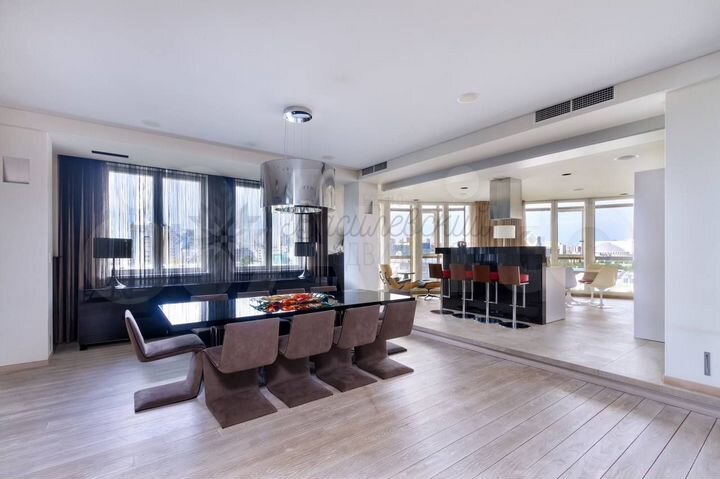 5-к. квартира, 326,5 м², 10/14 эт.