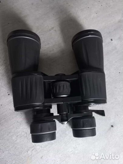 Бинокль levenhuk atom 10-30x50