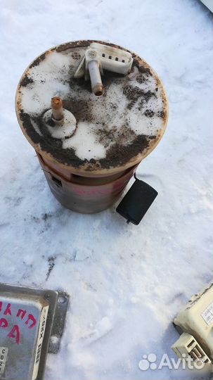 Hyundai elantra xd 2.0 насос топливный