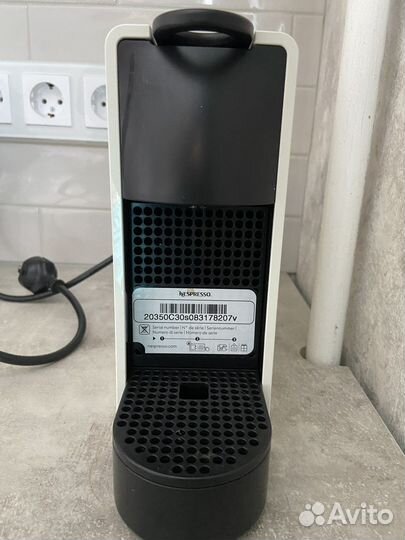 Кофемашина nespresso essenza mini