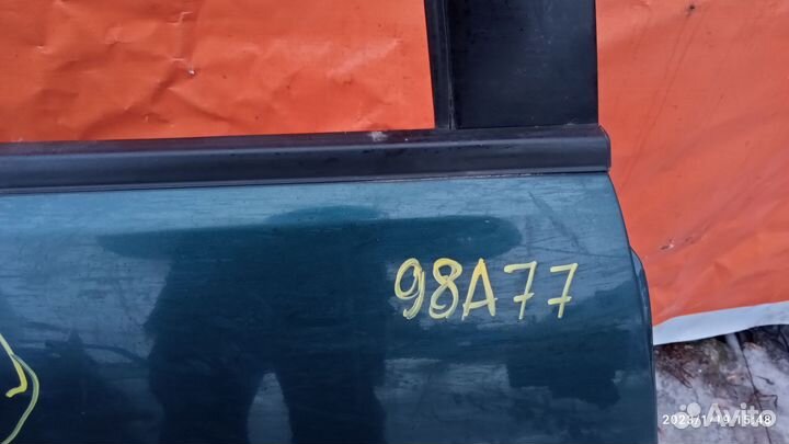 Дверь задняя правая для Mitsubishi Space Wagon