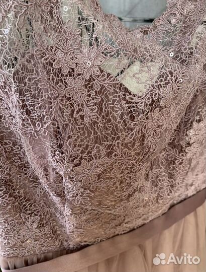 Платье вечернее