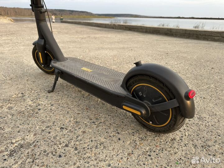 Электросамокат Segway Ninebot Max G30