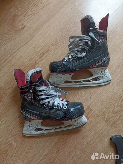 Хоккейные коньки bauer vapor X2.7 юношеские