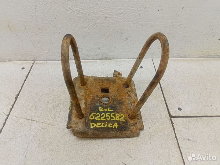 Кронштейн крепления задней рессоры