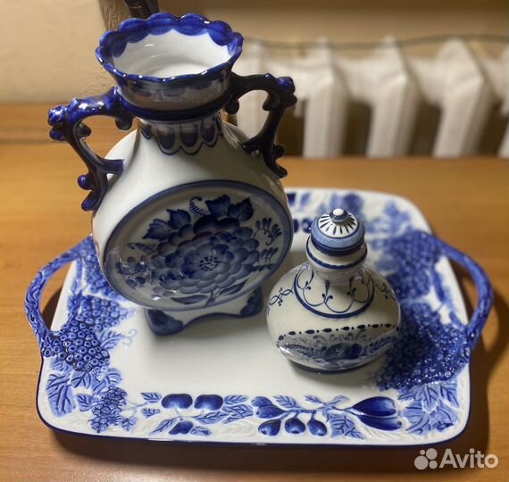 Набор посуды Гжель(ваза и кувшин)