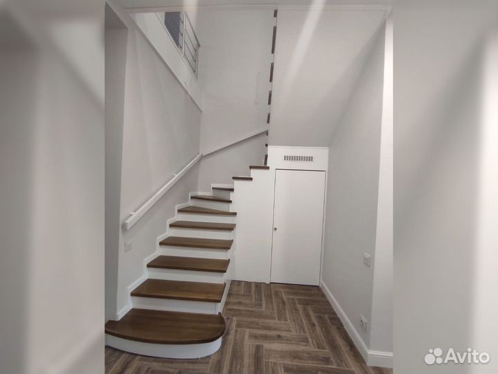 Ступени для лестниц и другие комплектующие