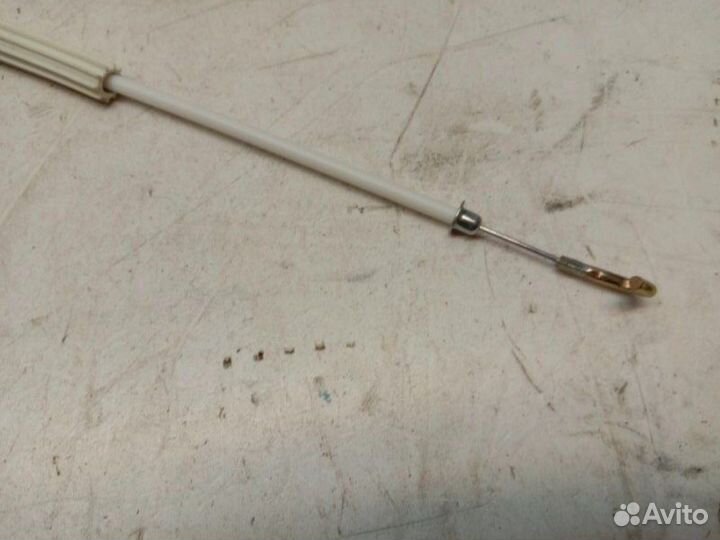 Трос открывания двери Audi 100 C4 1991-1994 V14F