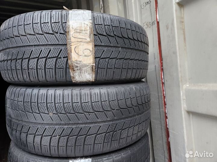 Michelin X-Ice XI3 215/55 R17 98H