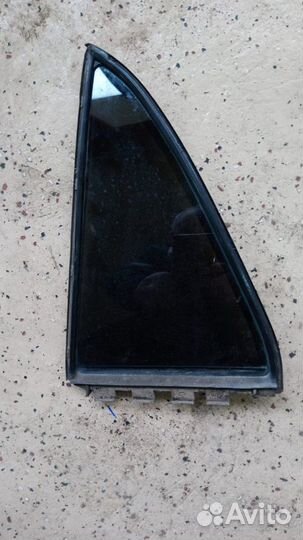 Форточка задней двери Тойота Королла Е120