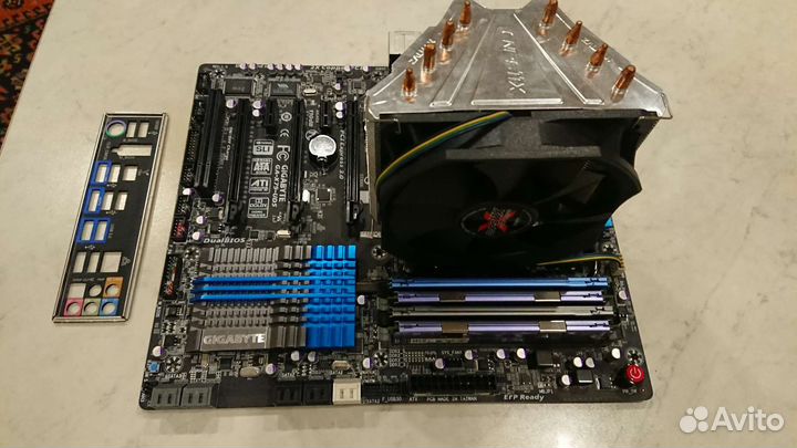 Комплект gigabyte GA-X79-UD5 + i7-3820 + 16GB