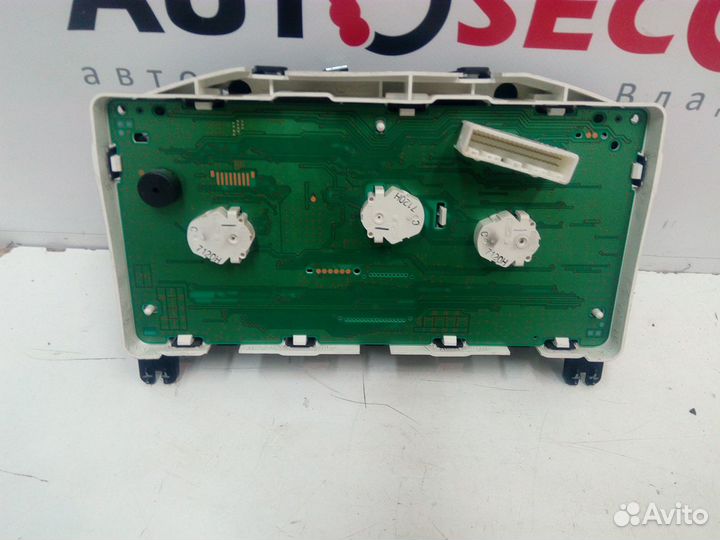 Панель приборов Nissan note