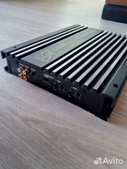 Усилитель автомобильный