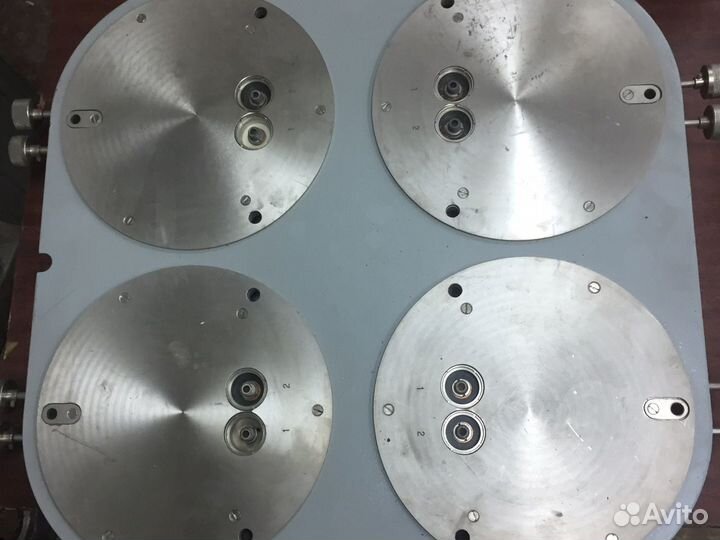 Подставка к мерам емкости Р597/21