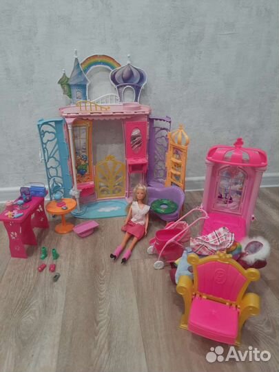 Замок для барби с аксессуарами